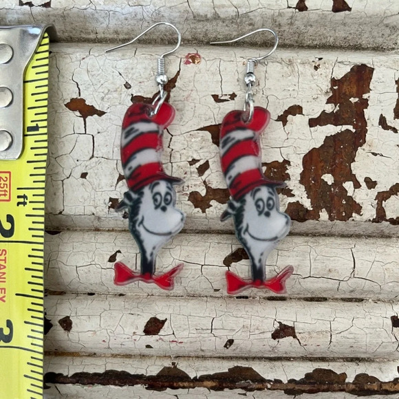 Brand new Dr. Seuss inspired Cat in the Hat book dangle earrings - Picture 3 of 3